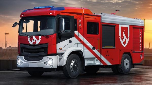 В России стали собирать внедорожные пожарные грузовики с мотором Iveco