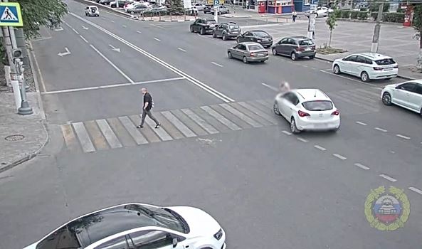 Электросамокатчик сбил женщину на Советском проспекте