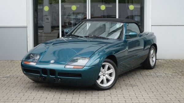 В Москве продают редкий BMW Z1 с пробегом меньше 19 тысяч километров