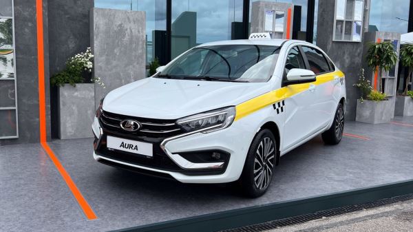 Каким на самом деле будет салон в такси Lada Aura
