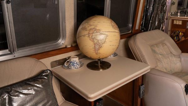 В Великобритании продают кемпер Airstream, простоявший 20 лет в сарае