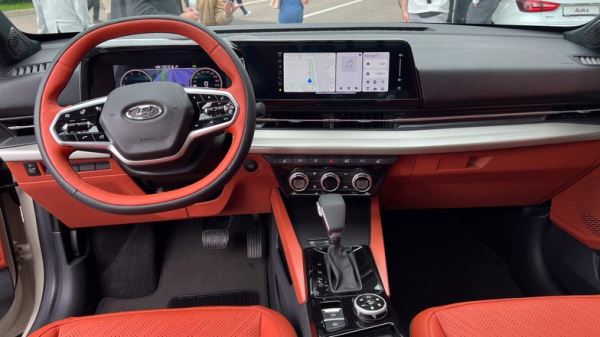 Новый кроссовер Lada Azimut: фото, интерьер, комплектация
