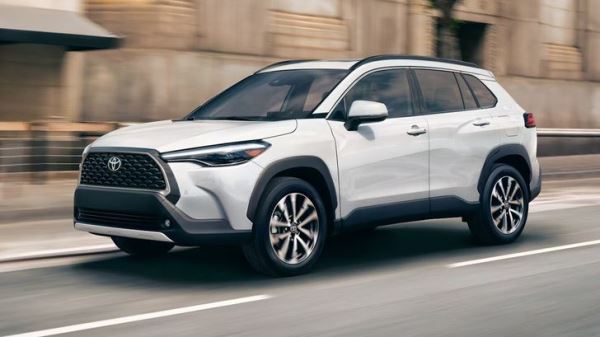 В Россию привезли новый доступный кроссовер Toyota, который стоит намного дешевле «китайцев»