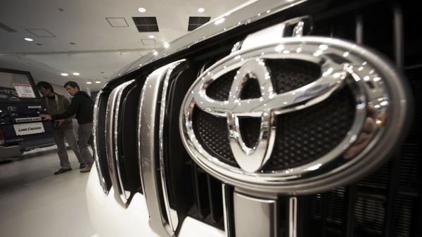 Toyota опровергла сообщения о возобновлении продаж в России
