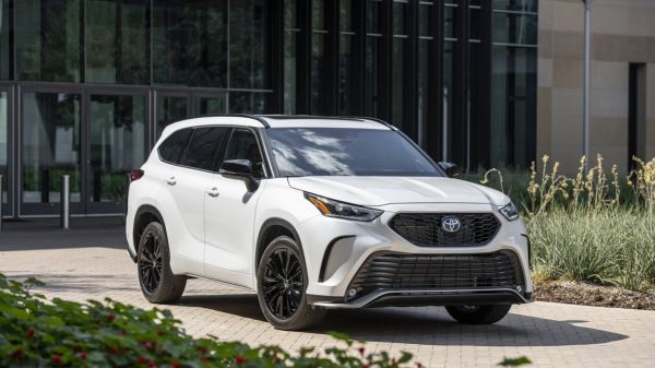 Toyota перенесет в Китай разработку новых RAV4 и Highlander