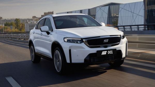 В России резко подешевел кроссовер-клон Geely Tugella. Сколько он стоит теперь