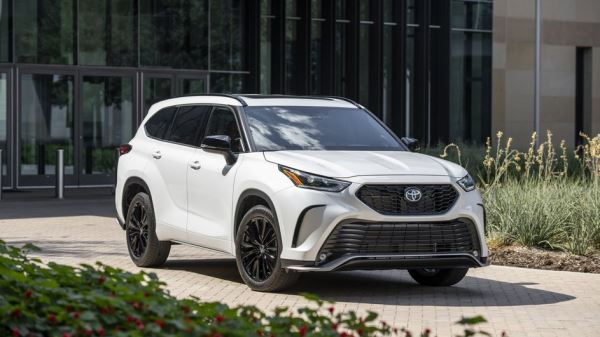 Toyota перенесет в Китай разработку новых RAV4 и Highlander