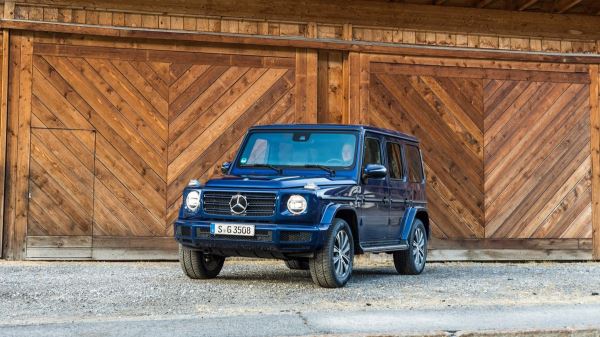 В России на продажу выставили редкий броневик на базе Mercedes G-Class