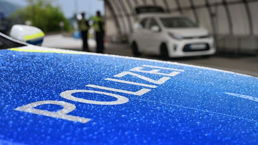 СМИ сообщили о семи пострадавших в результате аварии на автошоу в Германии