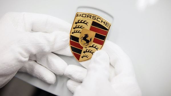 В Porsche заявили о проблемах с продажей бизнеса в России