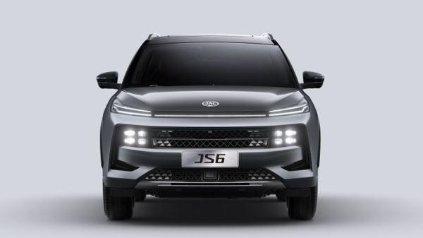 В России внезапно подешевел лучший кроссовер JAC. Сколько он стоит теперь