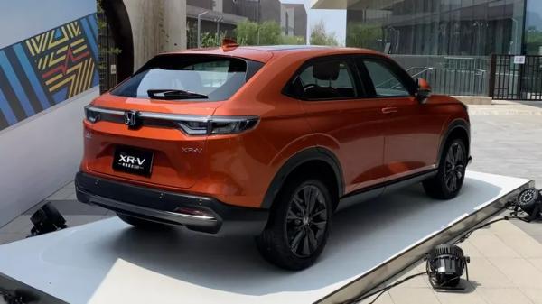 В России появился новый кроссовер Honda, который можно купить дешевле «Лады»