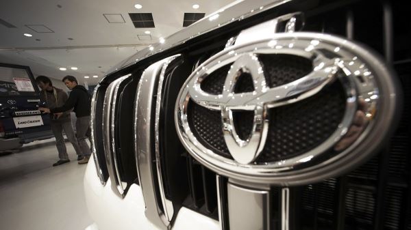 Toyota опровергла сообщения о возобновлении продаж в России