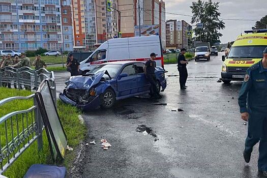 В российском регионе четыре человека пострадали в аварии с автобусом и автомобилем