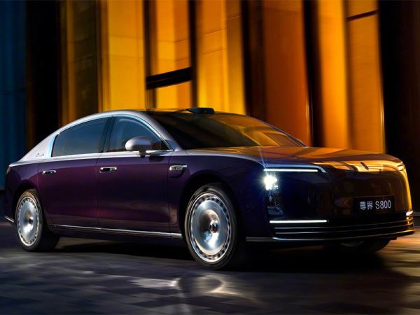 Китайский ответ Maybach S-Class получил 3600 заказов за первую неделю
