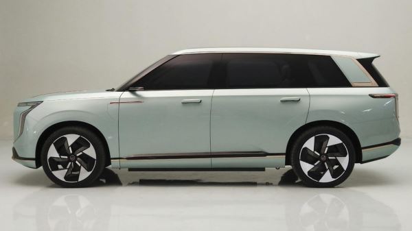 Флагманский кроссовер Hongqi HS9: собран первый прототип