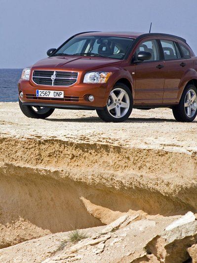 Названы 10 дешевых спортивных автомобилей