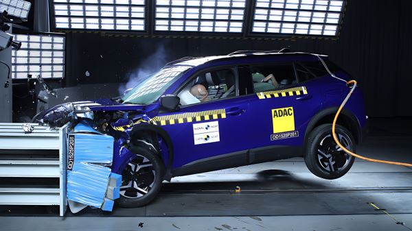 Одна звезда из пяти: Peugeot 2008 разочаровал на краш-тесте